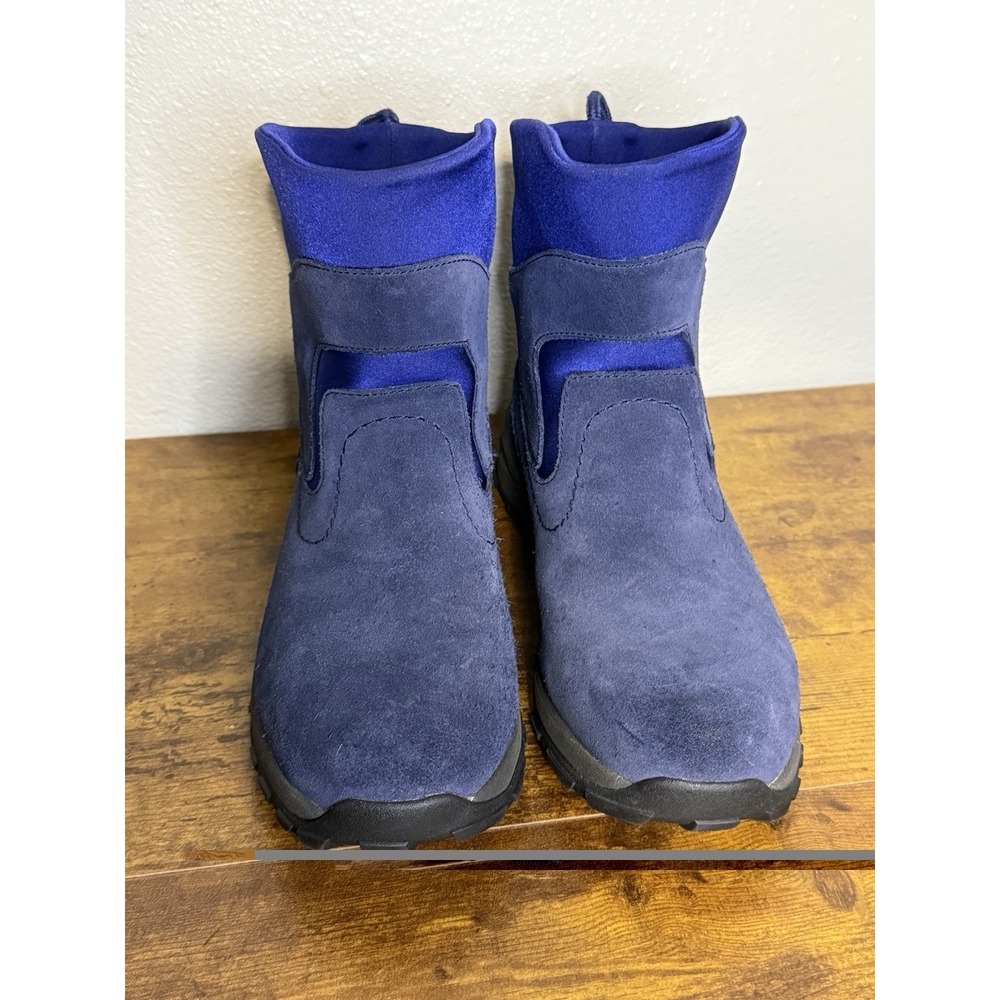 LL BEAN Womens Size 10 Thinsulate Suede Blue Navy Pull On Outdoor Boots - Picture 2 of 7